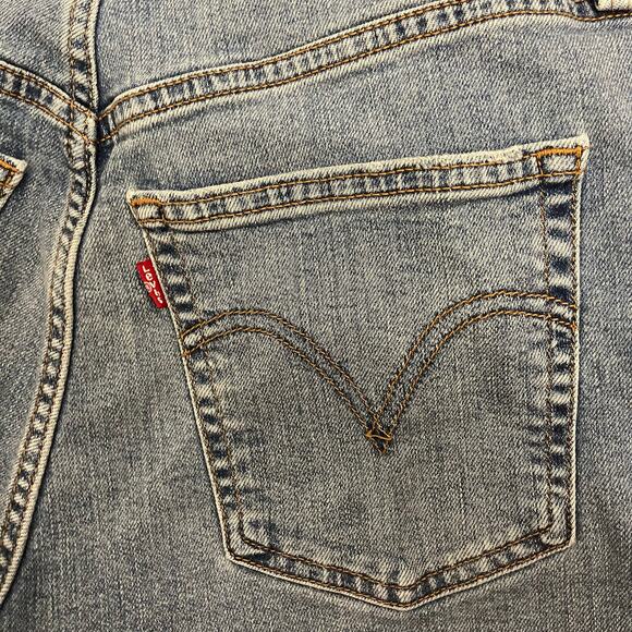 Levi's Premium Ribcage Bell Women's Jeans Size 31 Flared Leg - Picture 8 of 10